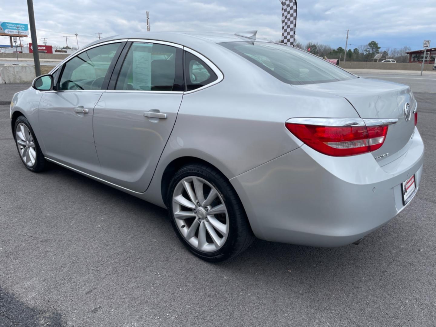 2016 Silver Buick Verano (1G4PR5SK4G4) with an 4-Cyl, ECOTEC, 2.4L engine, Auto, 6-Spd w/Shft Ctrl transmission, located at 8008 Warden Rd, Sherwood, AR, 72120, (501) 801-6100, 34.830078, -92.186684 - Photo#5